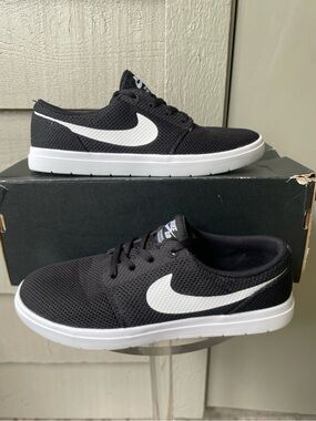 Woman’s Nike SB Portmore 2 UltraLight size 5.5
